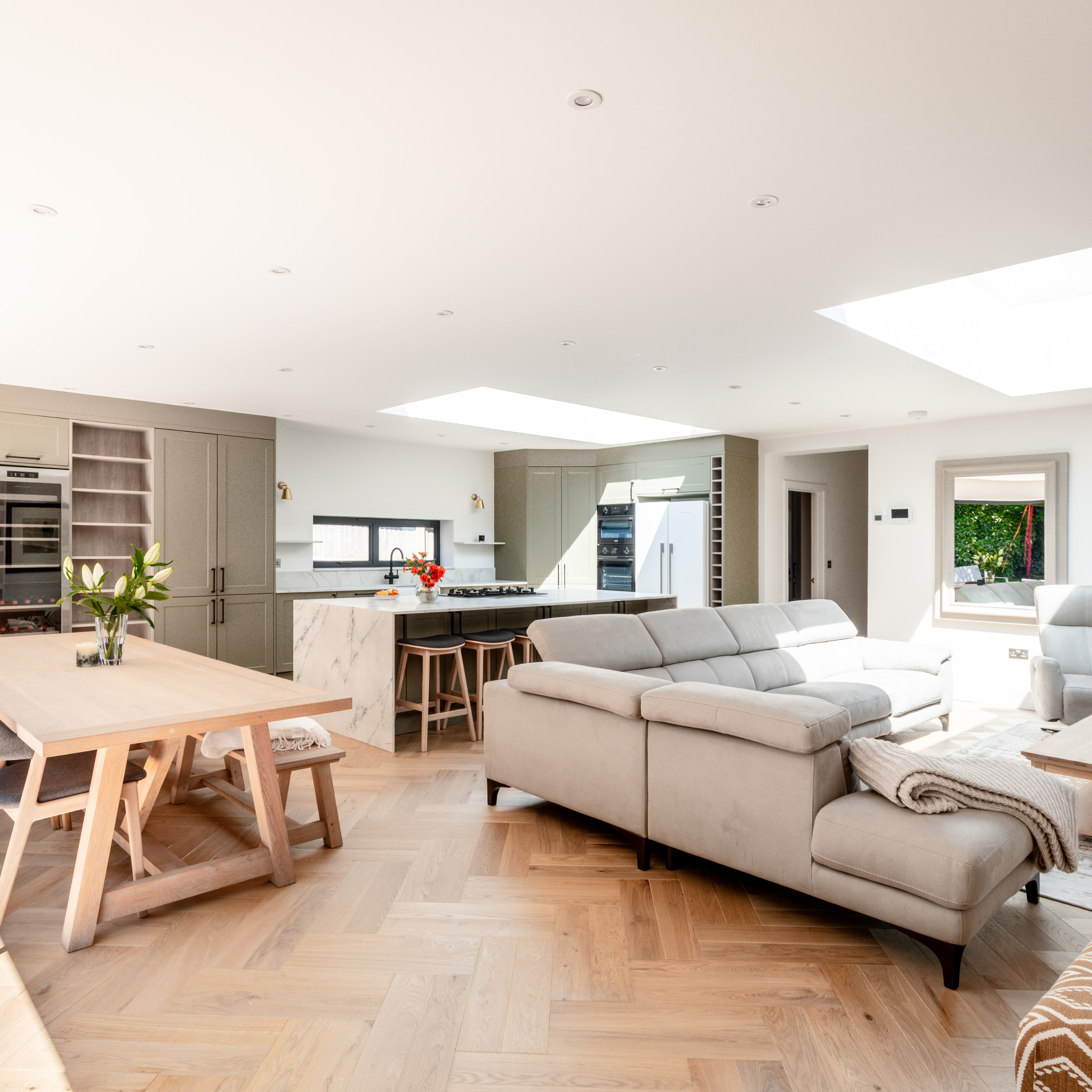 Interior living room / kitchen photograph of a high-end property